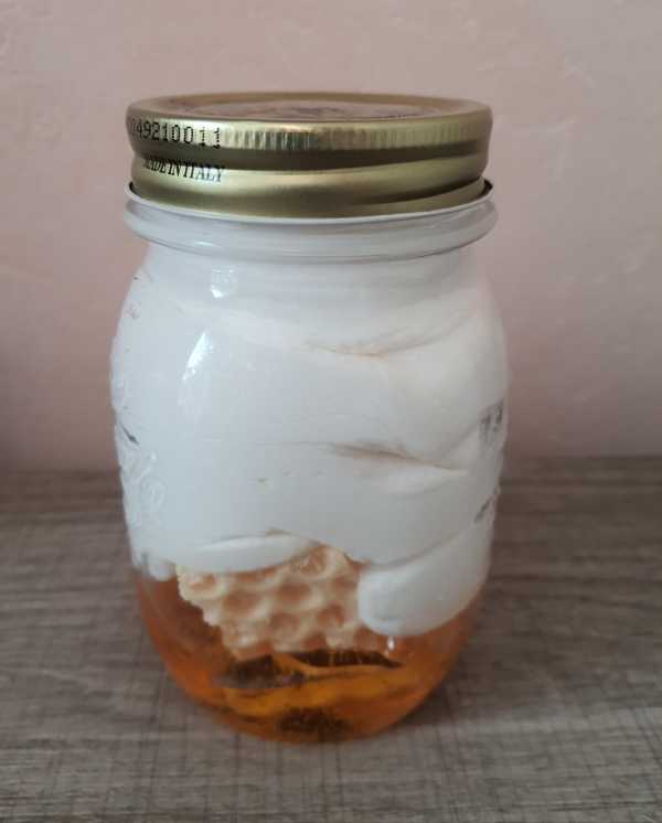 Savonnerie de Bormes - Bougie Jar GÂTEAU DE MIEL