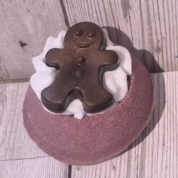 The Soap Sisters - Gingerbread bath bomb