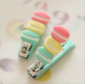 Coupe ongles macaron